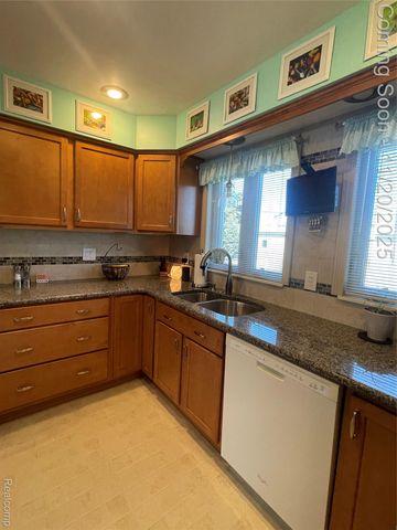 12742 Catalpa Street, Southgate, MI 48195