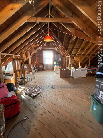 12742 Catalpa Street, Southgate, MI 48195