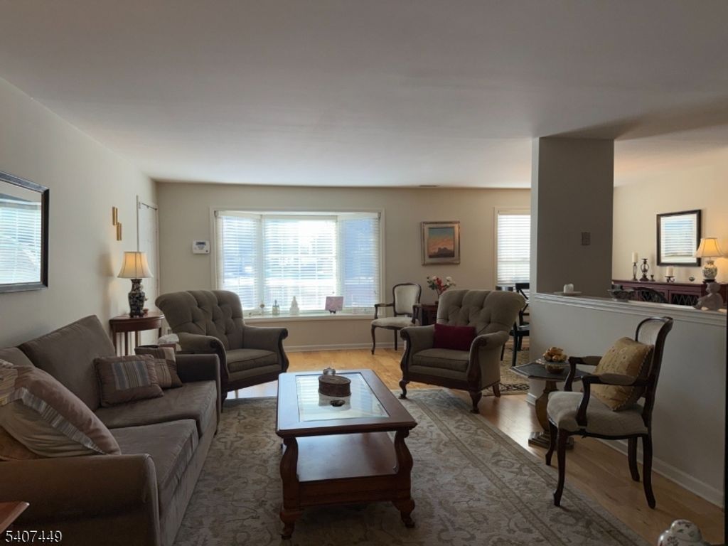 37 Chanda Ct, Clifton City, NJ 07012 — photo 3