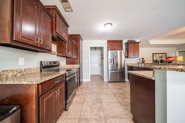 3 Hickory Heights Drive, Phenix City, AL 36870