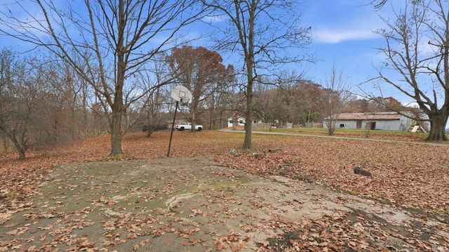 177 State Road 8 Road, Avilla, IN 46710