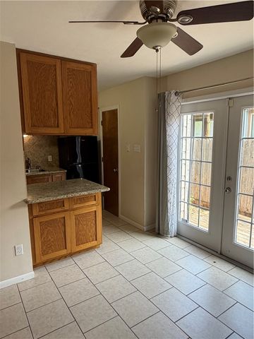 4513 Carter Creek Parkway 4, Bryan, TX 77802