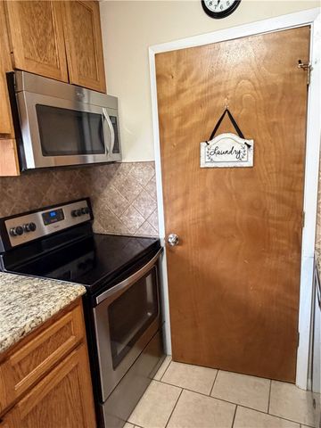 4513 Carter Creek Parkway 4, Bryan, TX 77802