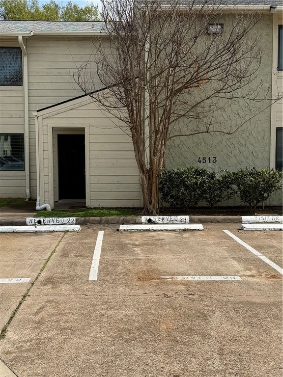 4513 Carter Creek Parkway 4, Bryan, TX 77802