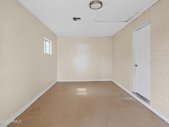 4542 W FAIRMOUNT Avenue, Phoenix, AZ 85031