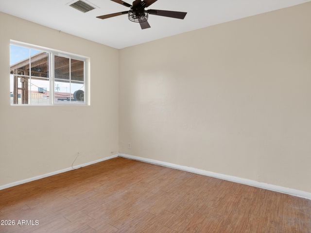 4542 W FAIRMOUNT Avenue, Phoenix, AZ 85031