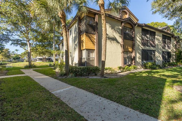 4534 S Carambola Circle S 27275, Coconut Creek, FL 33066