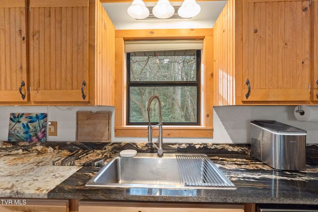 13660 Asheville Highway, Greeneville, TN 37743