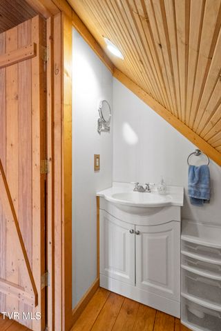 13660 Asheville Highway, Greeneville, TN 37743