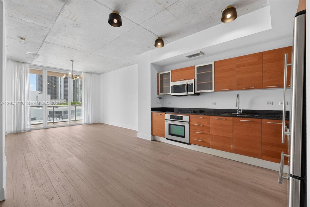 3470 E Coast Avenue H0505, Miami, FL 33137