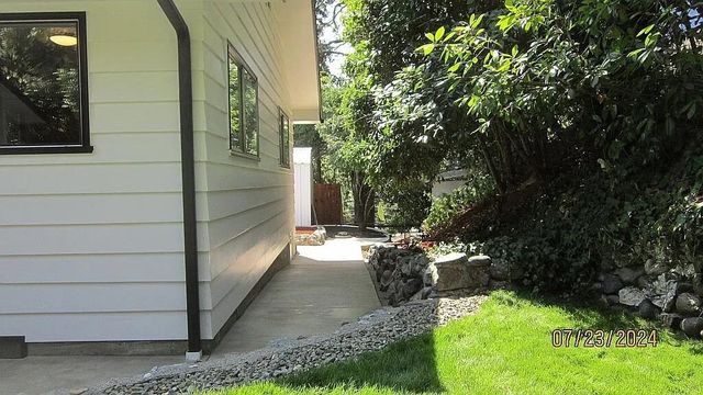 591 Farichild Street, Canyonville, OR 97417