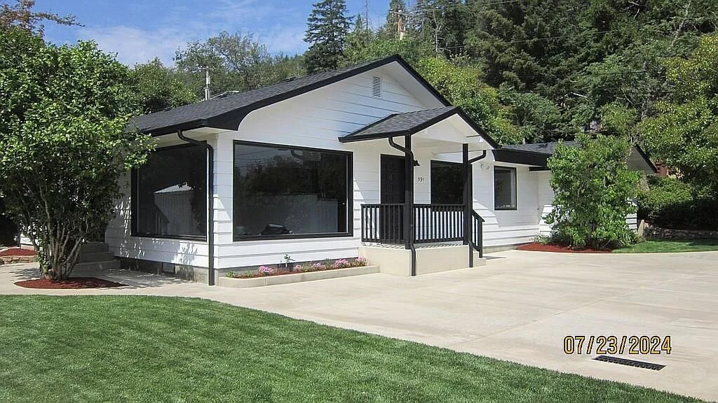 591 Farichild Street, Canyonville, OR 97417