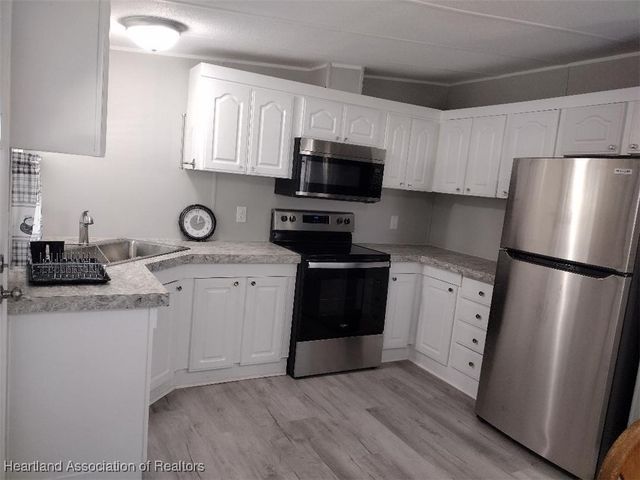 401 Day Liliy Street, Sebring, FL 33876
