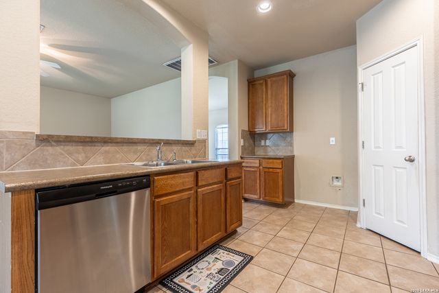 906 ASHBURY BLF, San Antonio, TX 78245