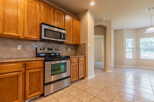 906 ASHBURY BLF, San Antonio, TX 78245