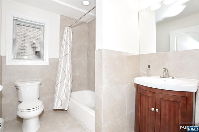 223 Grant Avenue, Cliffside Park, NJ 07010