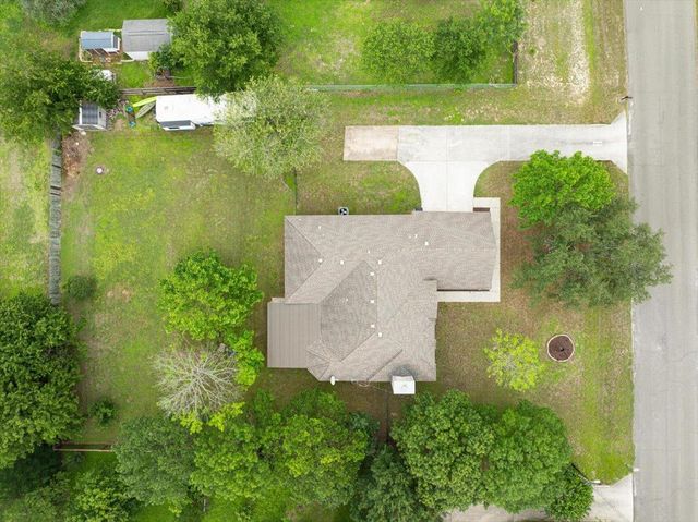 202 Meadow Woods DR, Kyle, TX 78640