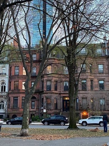 144 Commonwealth Ave 8, Boston, MA 02116