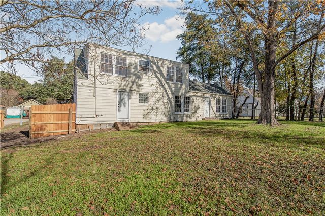 1207 East 27th Street, Bryan, TX 77803