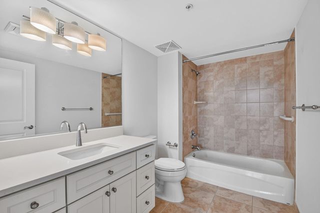 403 S Sapodilla Avenue 409, West Palm Beach, FL 33401
