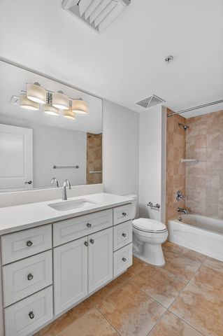 403 S Sapodilla Avenue 409, West Palm Beach, FL 33401