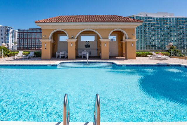 403 S Sapodilla Avenue 409, West Palm Beach, FL 33401