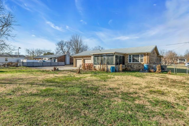 709 General Palmer Dr, Smyrna, TN 37167