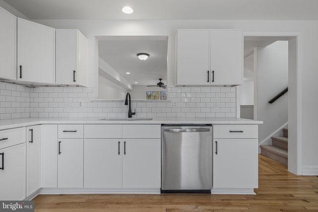 12 HUNT CLUB DR, Collegeville, PA 19426