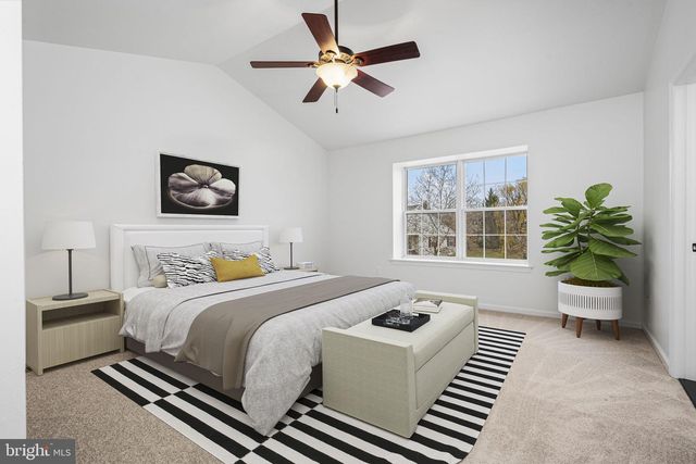 12 HUNT CLUB DR, Collegeville, PA 19426