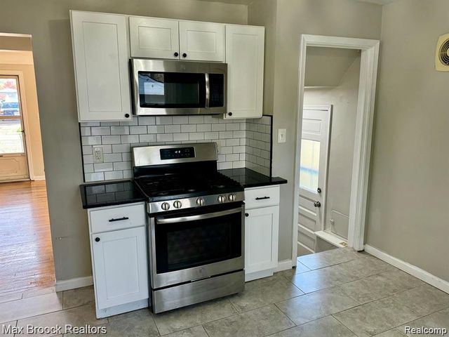 28127 Joan Street, Saint Clair Shores, MI 48081