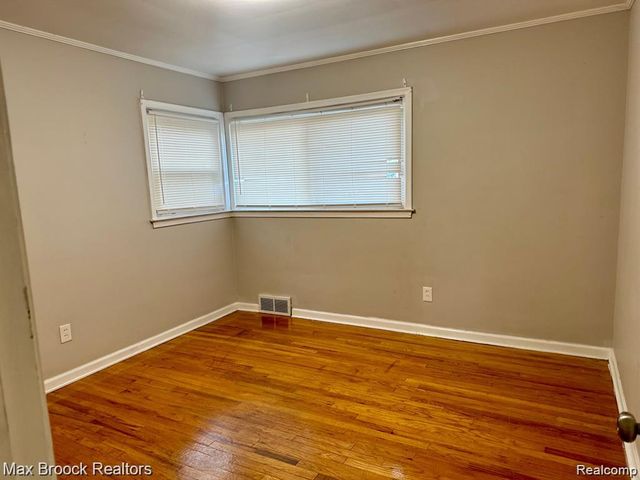 28127 Joan Street, Saint Clair Shores, MI 48081