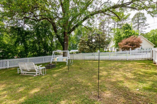 37 Eaton Circle, Fort Oglethorpe, GA 30742