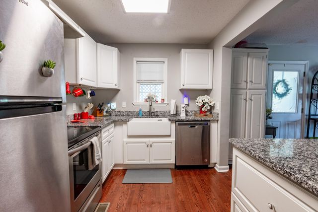 37 Eaton Circle, Fort Oglethorpe, GA 30742