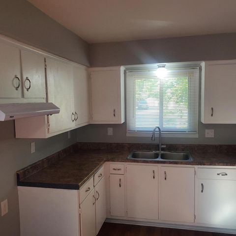 6716 N 55th STREET, Milwaukee, WI 53223