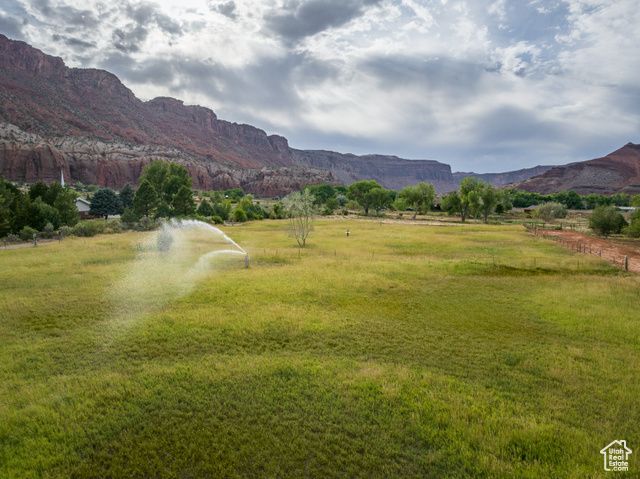 9 CHAMISA LN, Castle Valley, UT 84532