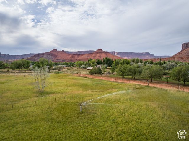 9 CHAMISA LN, Castle Valley, UT 84532