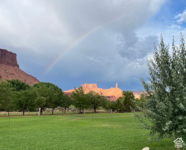 9 CHAMISA LN, Castle Valley, UT 84532