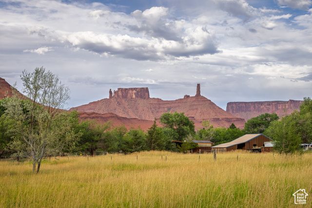 9 CHAMISA LN, Castle Valley, UT 84532