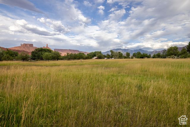 9 CHAMISA LN, Castle Valley, UT 84532