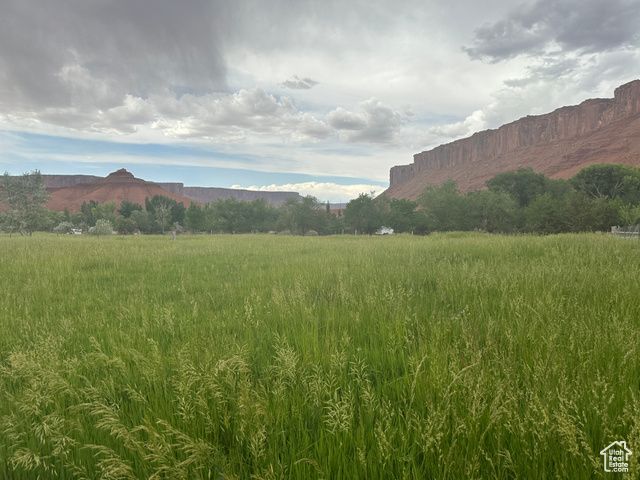 9 CHAMISA LN, Castle Valley, UT 84532