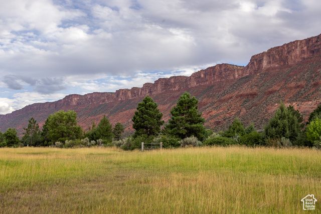 9 CHAMISA LN, Castle Valley, UT 84532