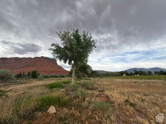 9 CHAMISA LN, Castle Valley, UT 84532