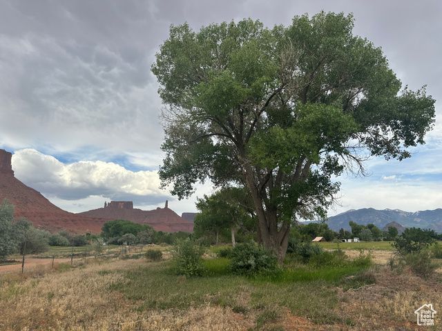 9 CHAMISA LN, Castle Valley, UT 84532