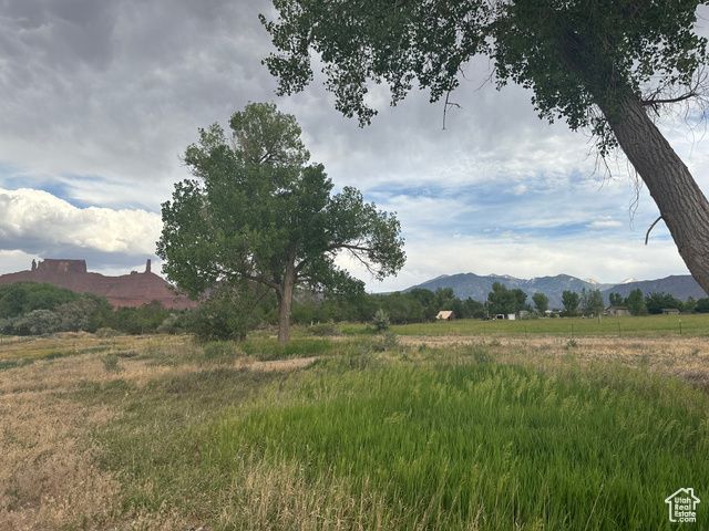 9 CHAMISA LN, Castle Valley, UT 84532