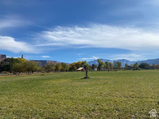 9 CHAMISA LN, Castle Valley, UT 84532