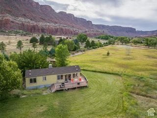 9 CHAMISA LN, Castle Valley, UT 84532