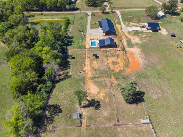 13127 S County Road 246, Arp, TX 75750