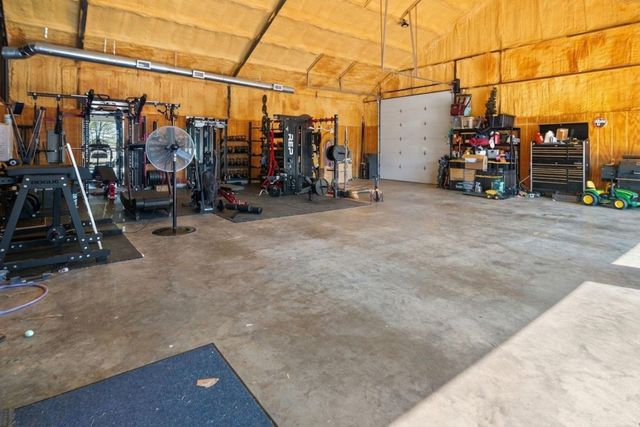 13127 S County Road 246, Arp, TX 75750