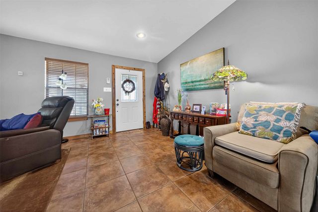 509 Wildewood Drive, Chandler, TX 75758