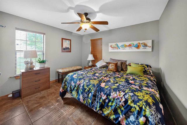 509 Wildewood Drive, Chandler, TX 75758